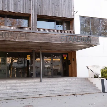 Rannastaadioni אכסניה